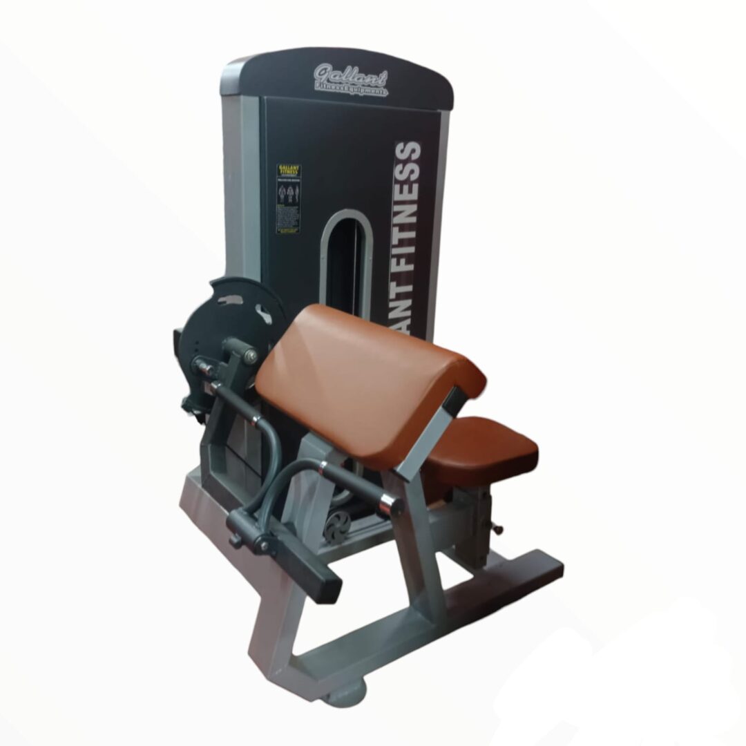 Preacher Curl Machine